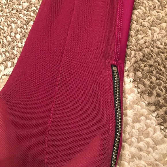 Lovers + friends one for the road workout legging - Picture 6 of 8